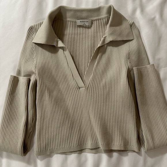 Aritzia Tops - Aritzia Ribbed Shirt